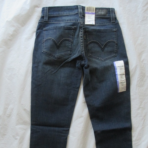 Levi’s 535 Leggings 119970022 Jeans Color Blue Inked Brand New with tags - Picture 2 of 14